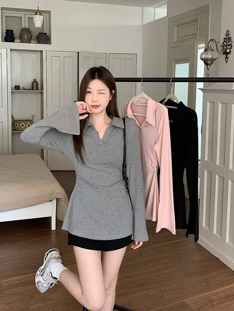 2025秋装新款大码女胖mm显瘦v领设计感喇叭袖长袖上衣21279