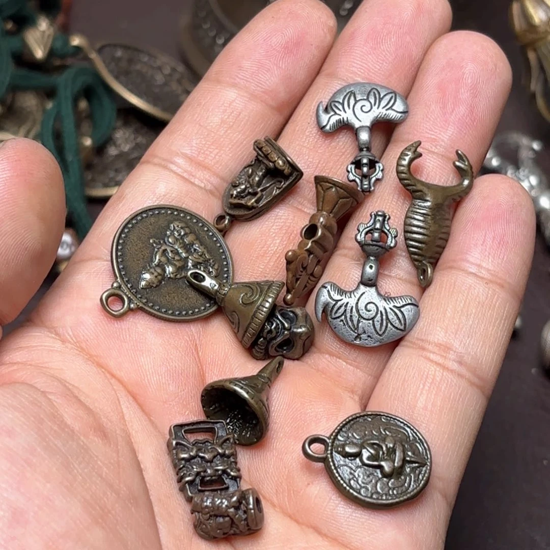 铜星月菩提挂件菩提