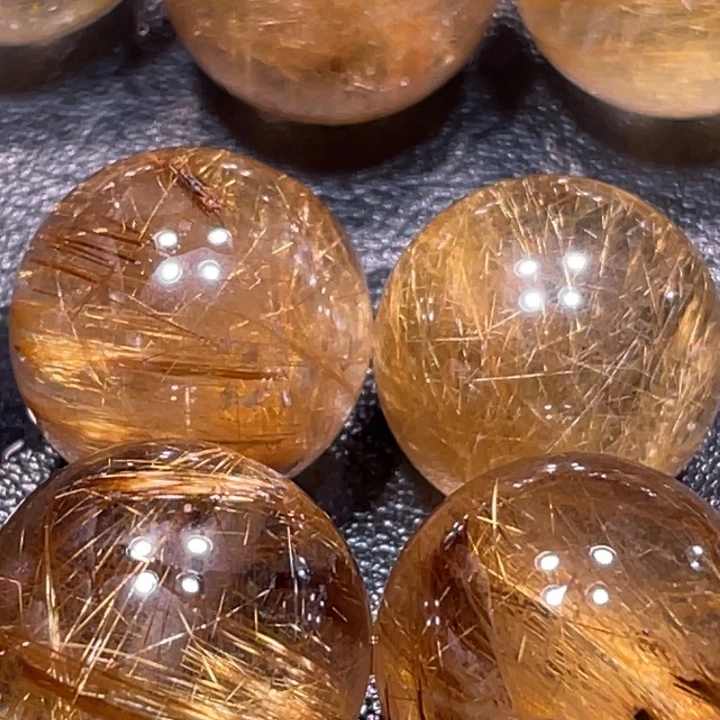 吴***师未镶嵌颈饰发晶钛晶