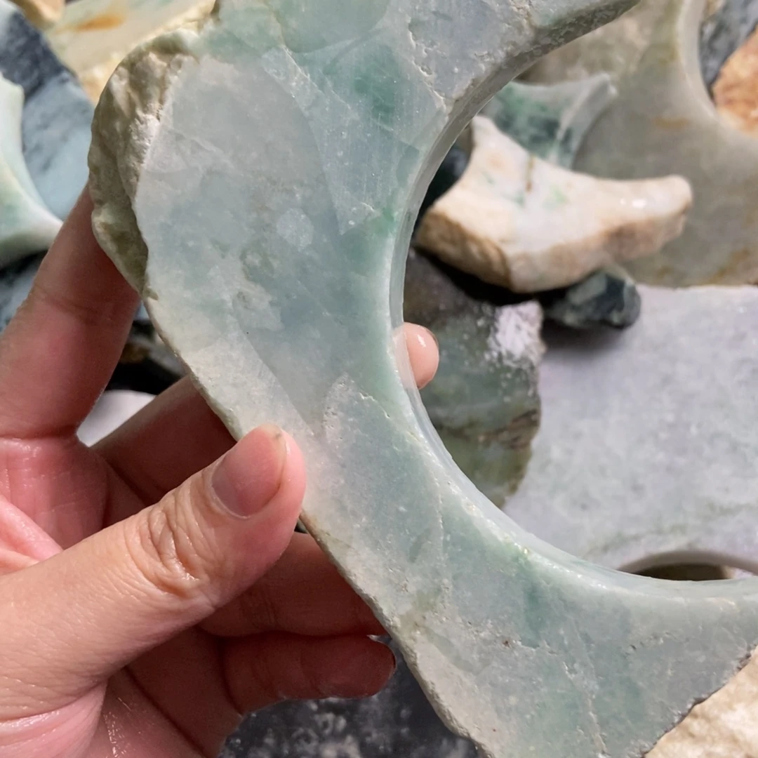 翡翠未镶嵌颈饰天然翡翠