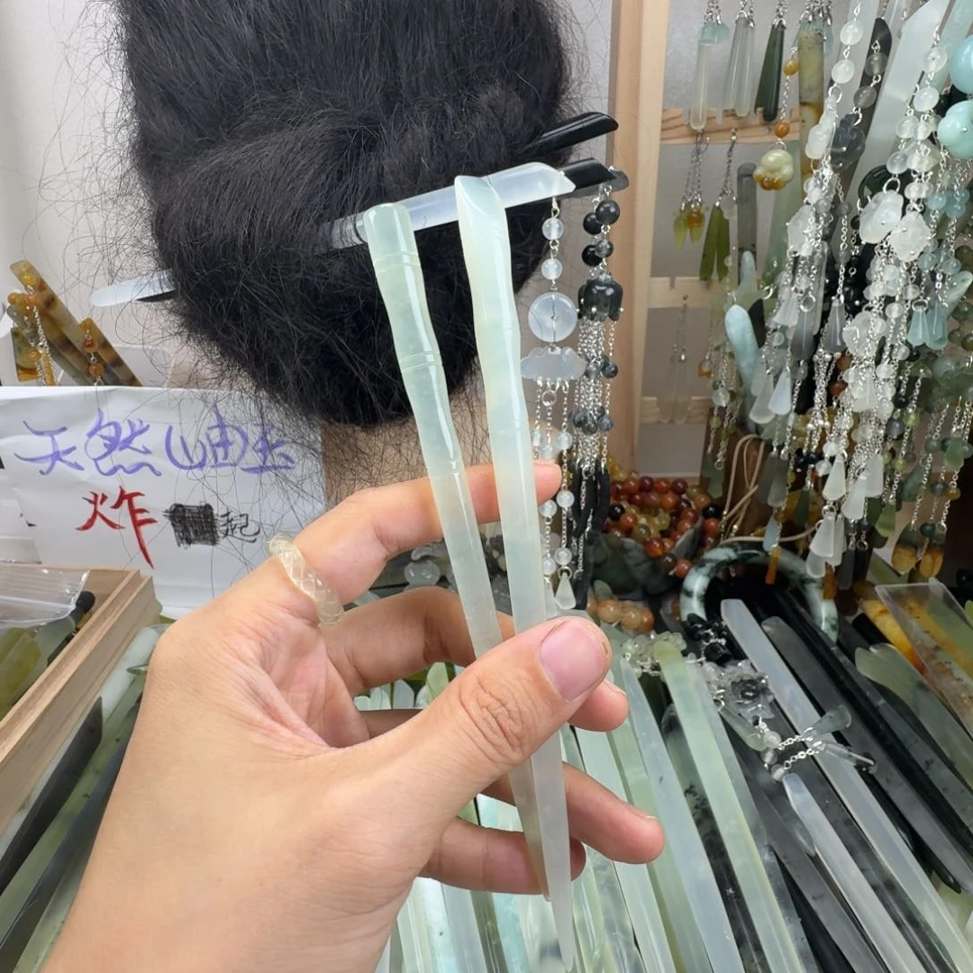蛇纹石玉未镶嵌发饰锦***黛