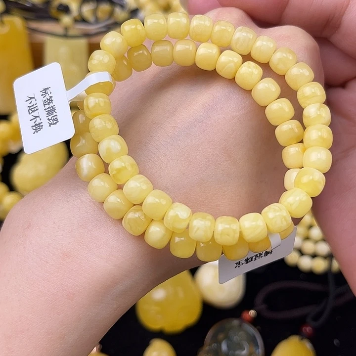 琥珀未镶嵌颈饰琥珀，多样性发其一