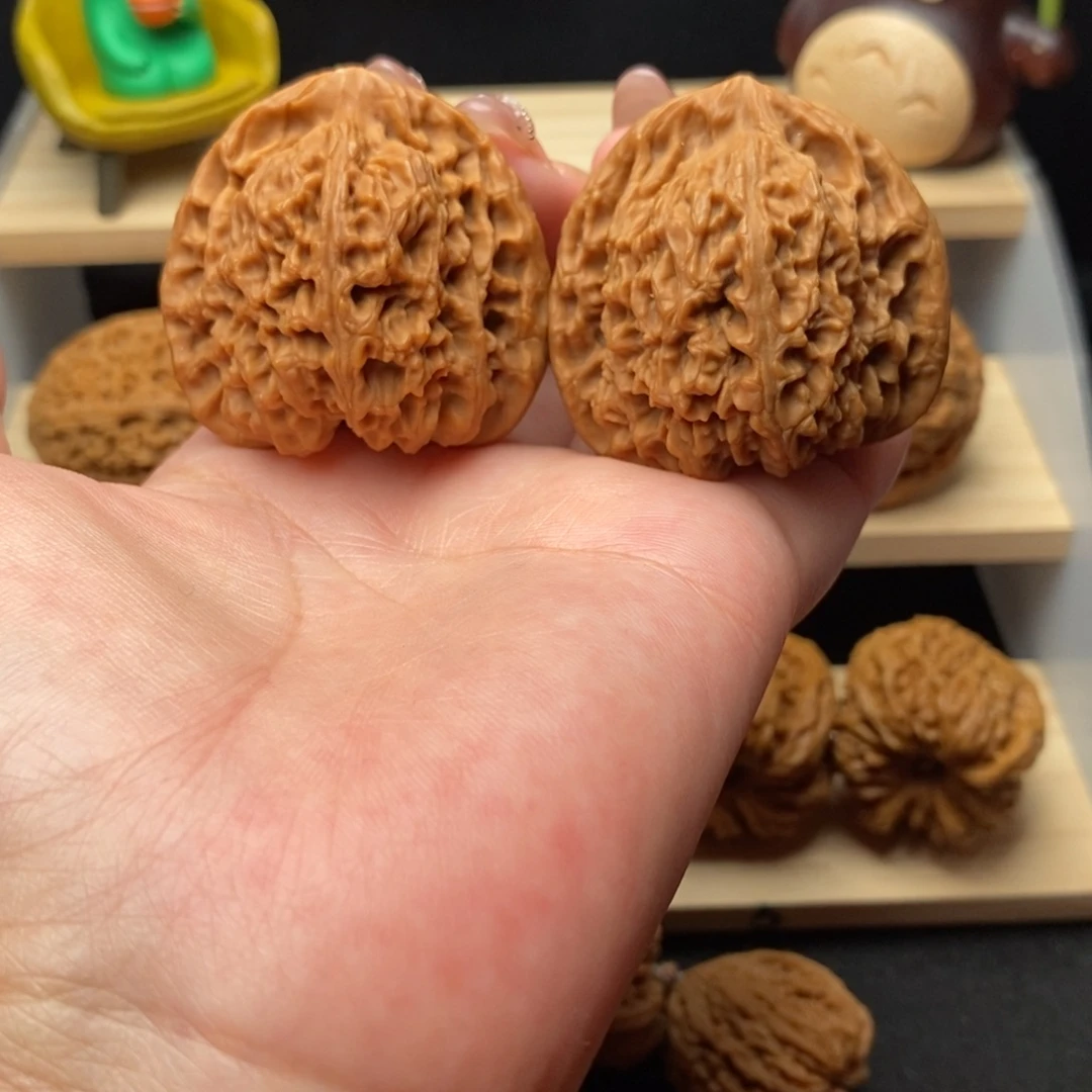 桃核把件14号最大尺凹底三角44全品