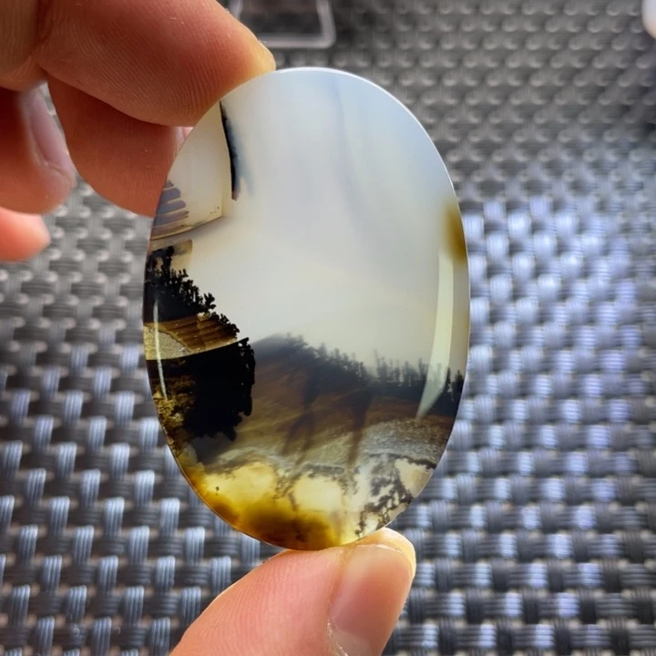 练***生玛瑙/玉髓未镶嵌颈饰