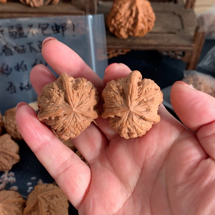 大叶紫檀（黑酸枝木类）三棱……