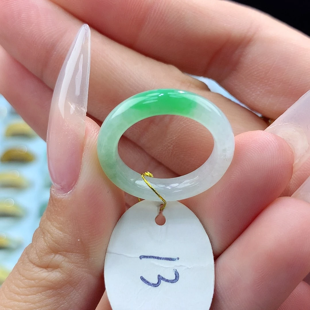翡翠戒指未镶嵌13圈