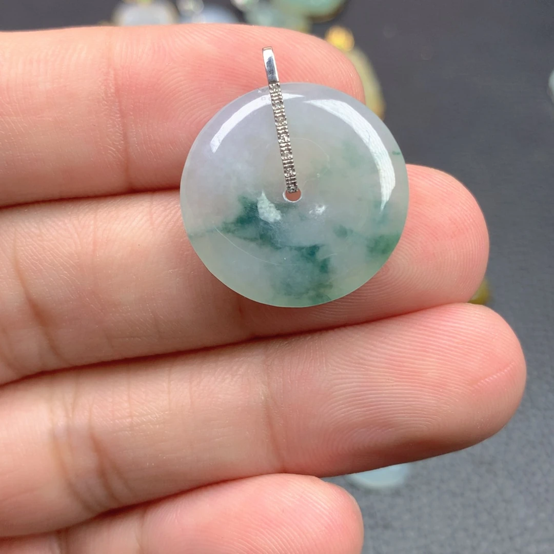 【闪购商品】翡翠18K金镶嵌颈饰香*儿翡翠