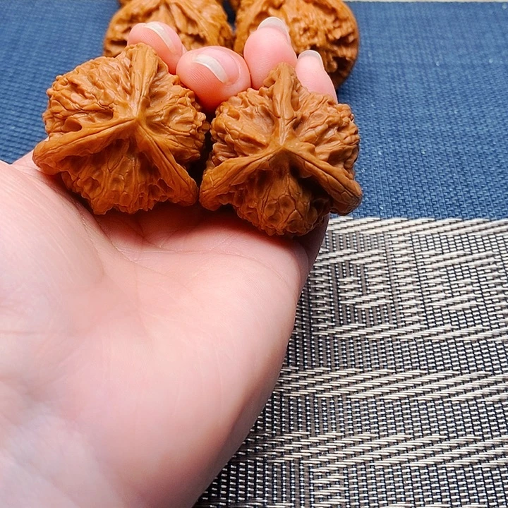 κ***ｇ吊坠文玩核桃三棱