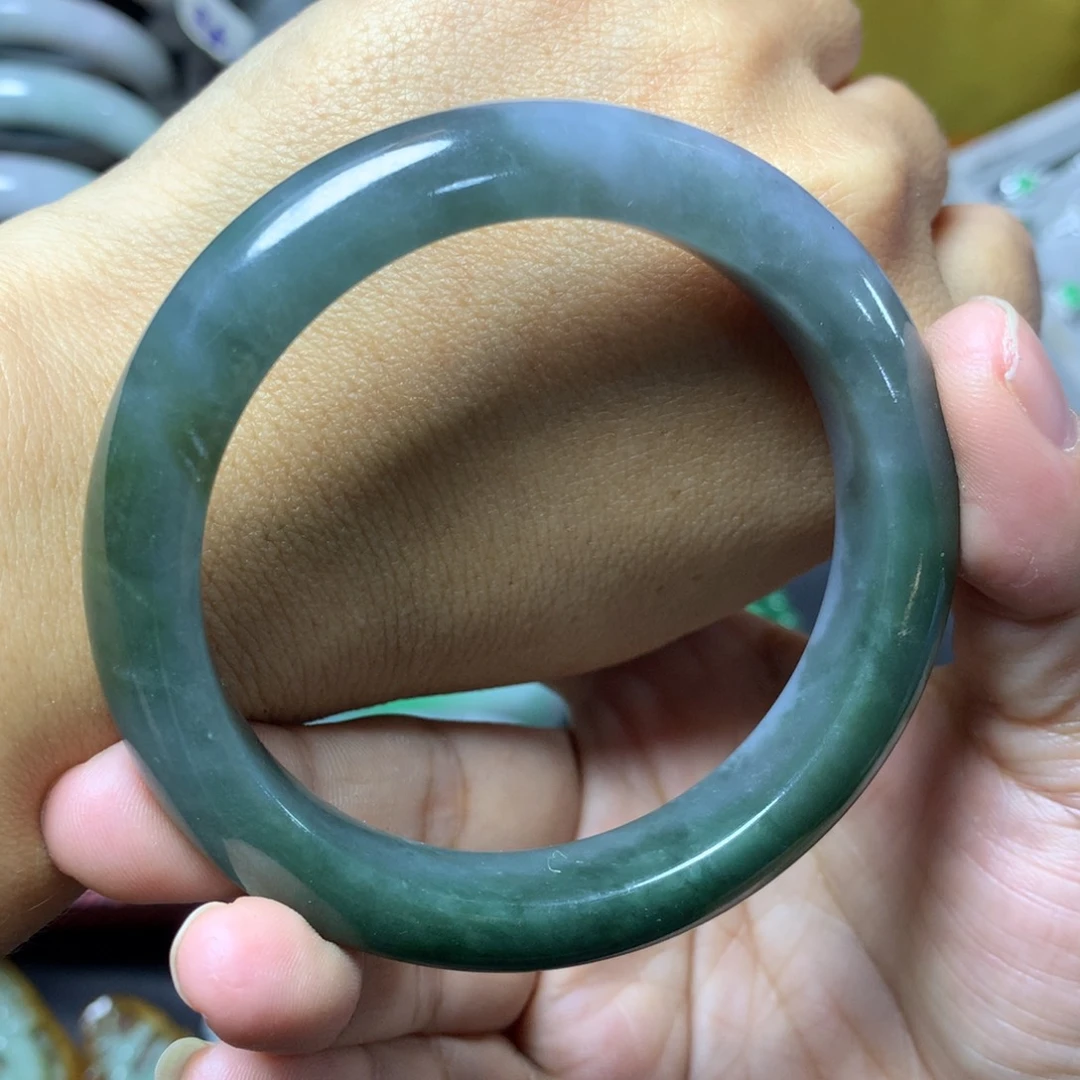 定制翡翠未镶嵌翡翠手镯55