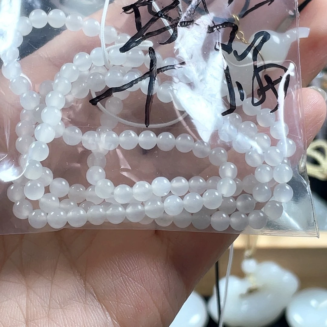 快***福颈饰未镶嵌和田玉