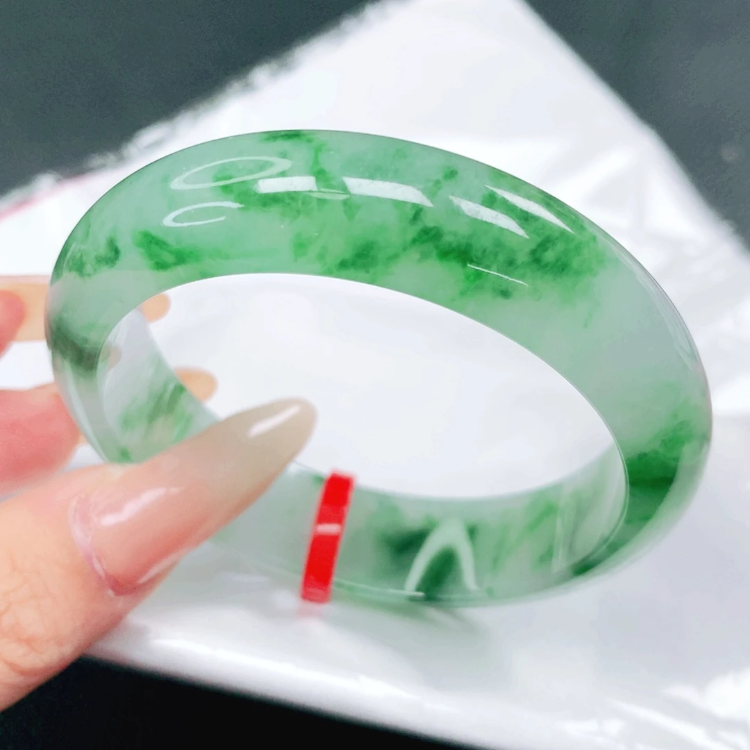 翡翠未镶嵌手镯53