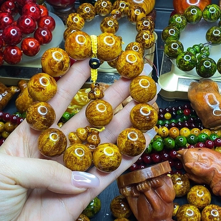 松木琥珀木文玩手串