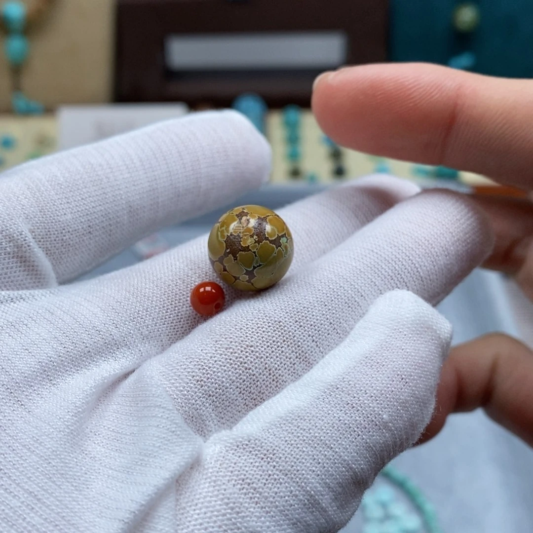 未镶嵌配饰南红玛瑙