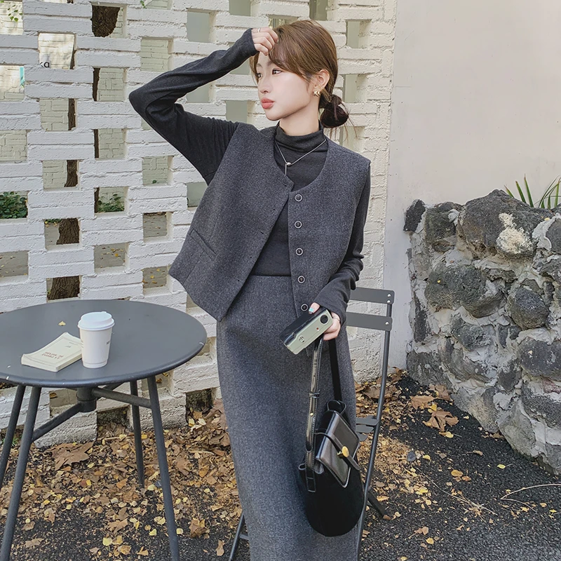 灰色高级感韩式小香风马甲套装裙女2025春季气质轻熟风毛呢三件套