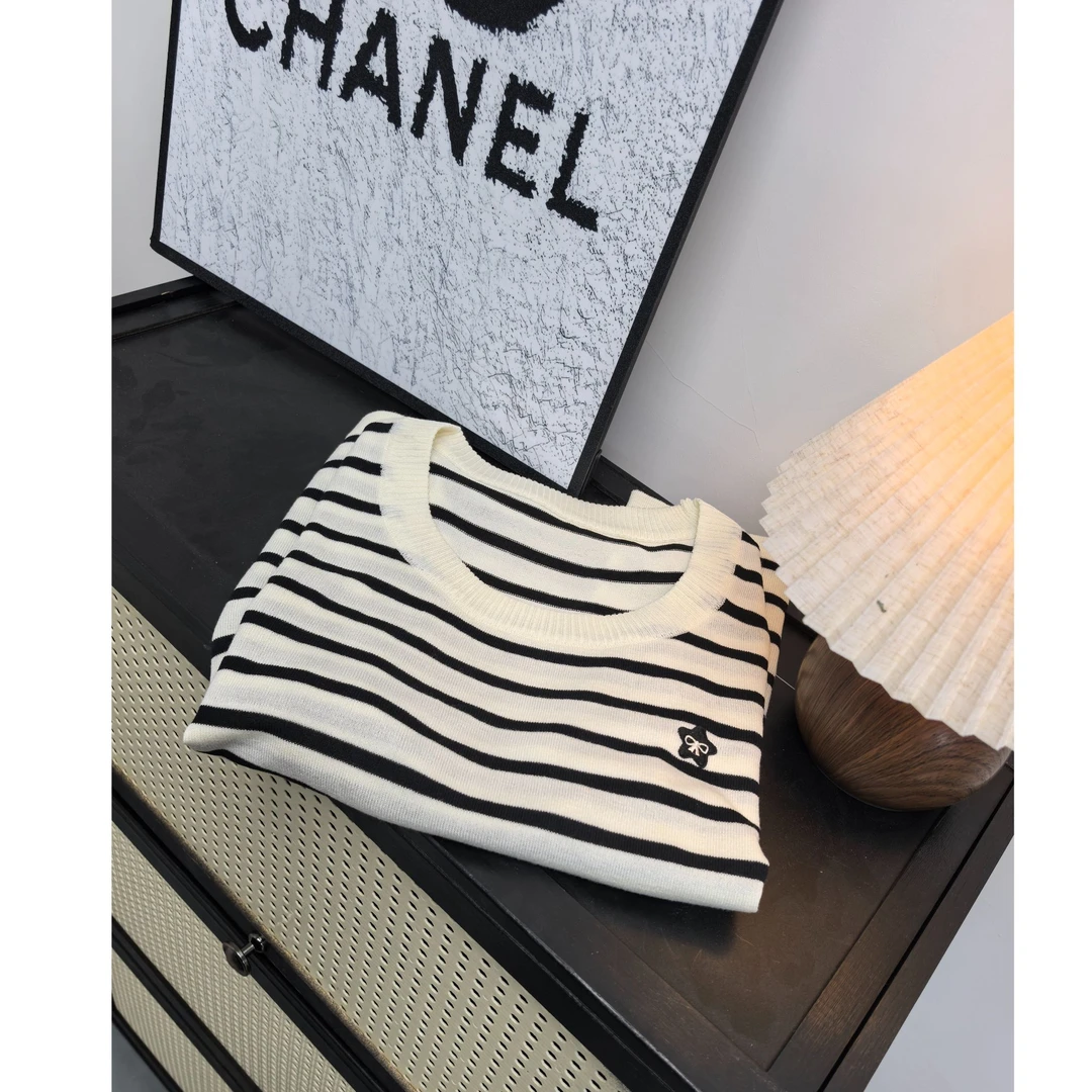 大码女装2025夏季新款复古圆领条纹短袖上衣韩版显瘦针织衫女3932