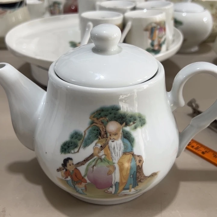 找***人瓷片陶瓷制品寿星壶