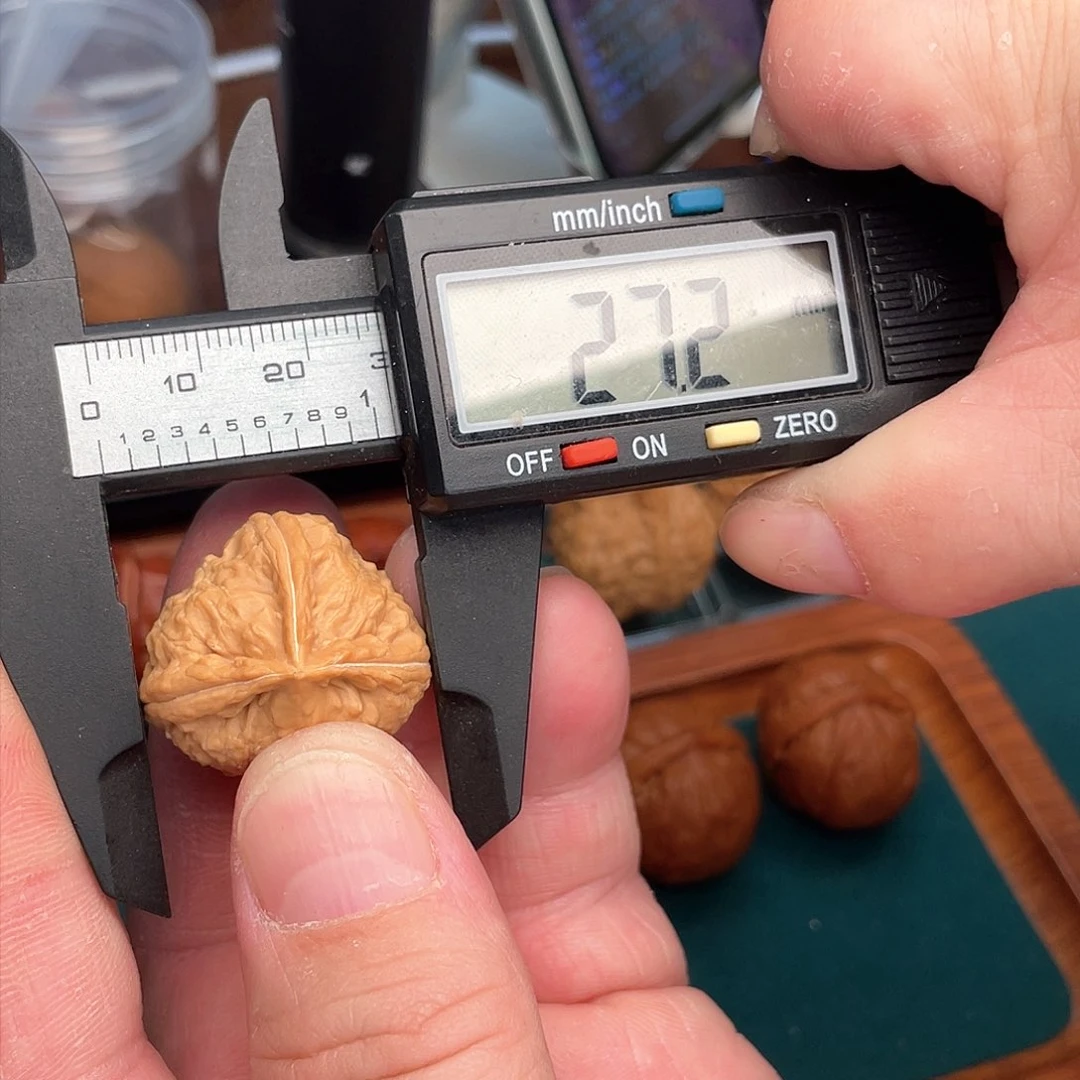 文玩核桃把件人丁兴旺