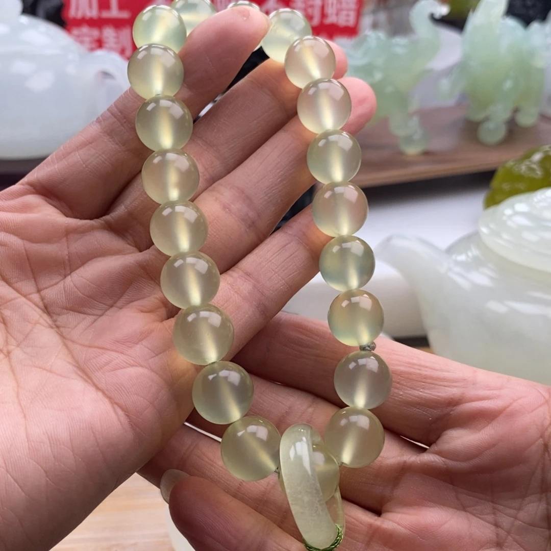 岫玉未镶嵌四大名玉手持
