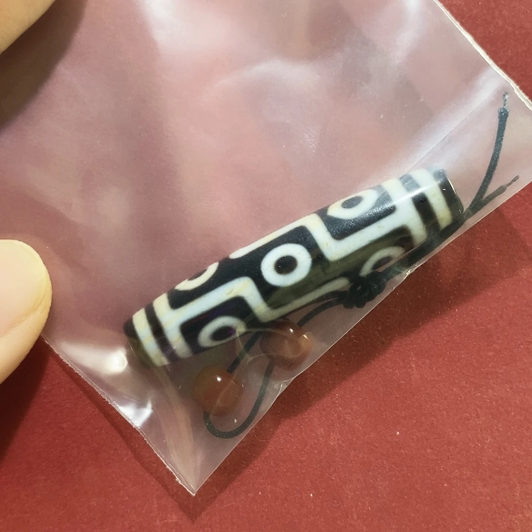 卿***至玛瑙/玉髓未镶嵌颈饰行运九眼