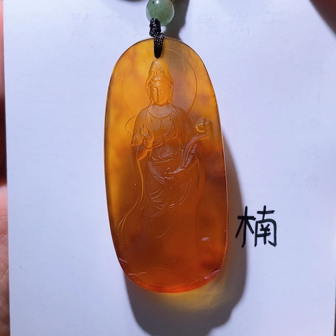 未镶嵌琥珀珠宝奇石