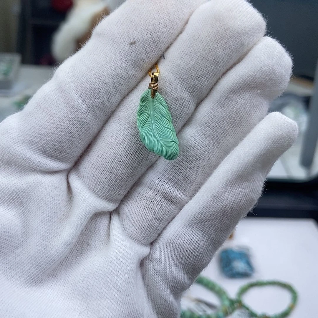 绿松石18K金镶嵌珠宝奇石