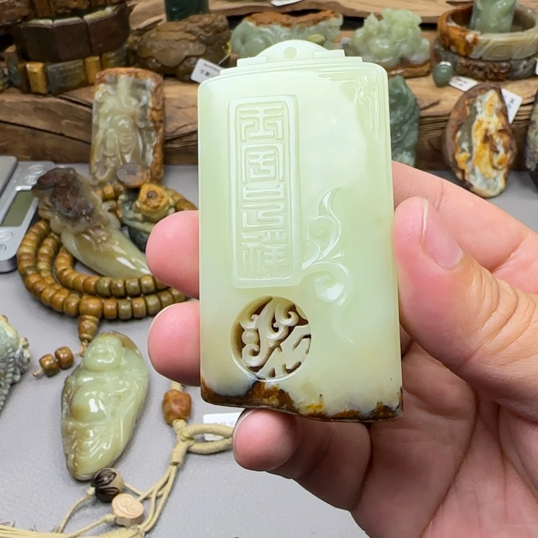 西***望岫岩河磨玉（透闪石质玉）未镶嵌珠宝奇石