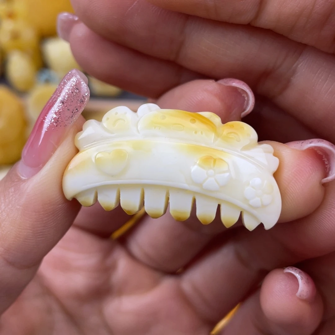 琥珀裸石未镶嵌蜜蜡