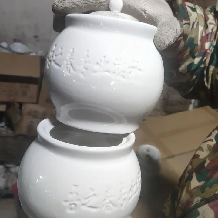 摆件陶瓷盘子碗啥都有