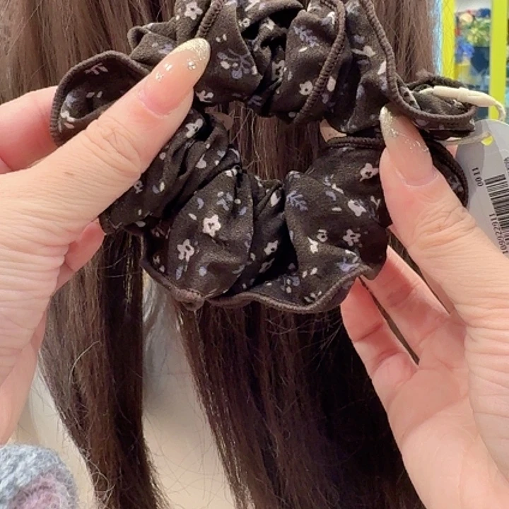 K***a布艺非金属棕色碎花发圈7