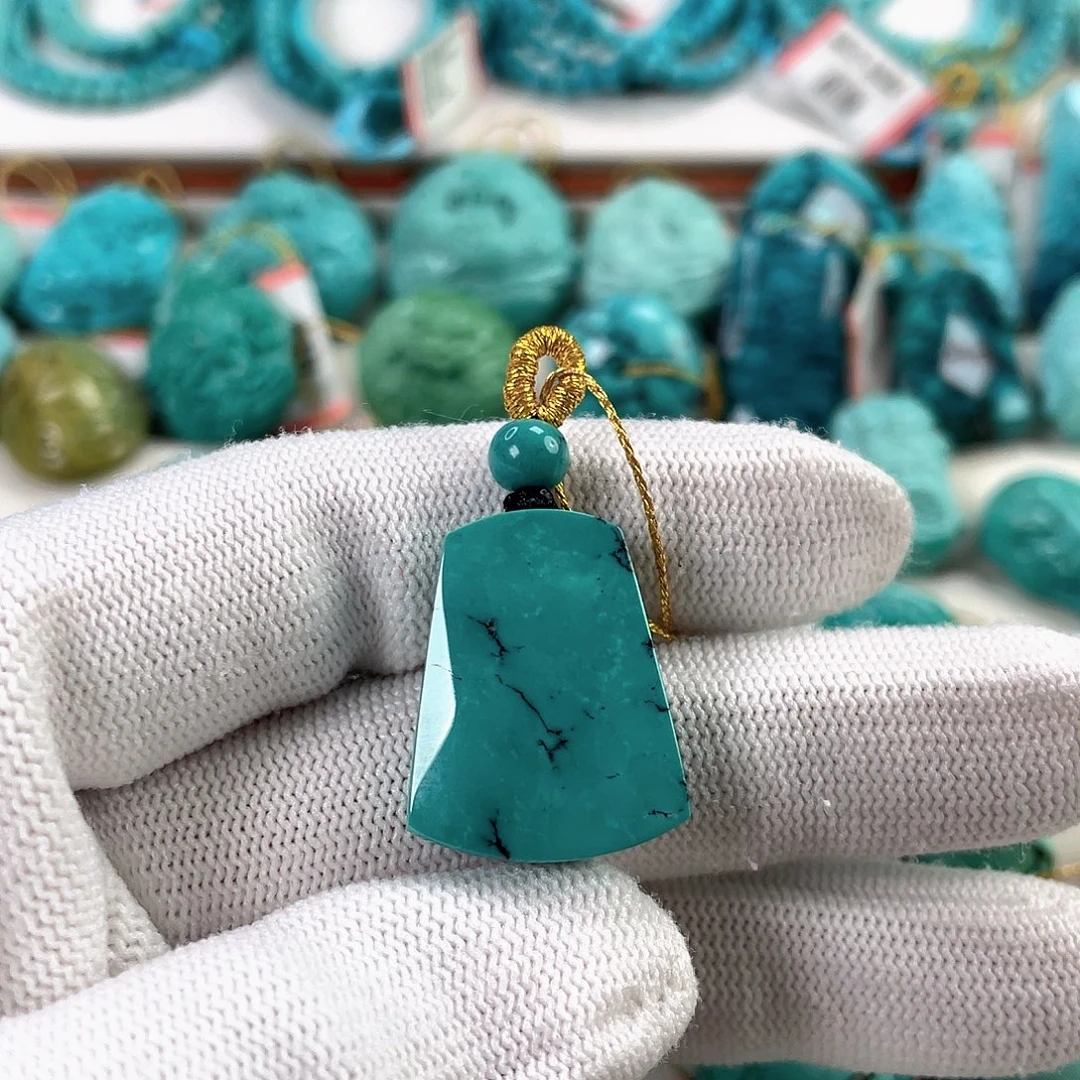 绿松石未镶嵌车挂