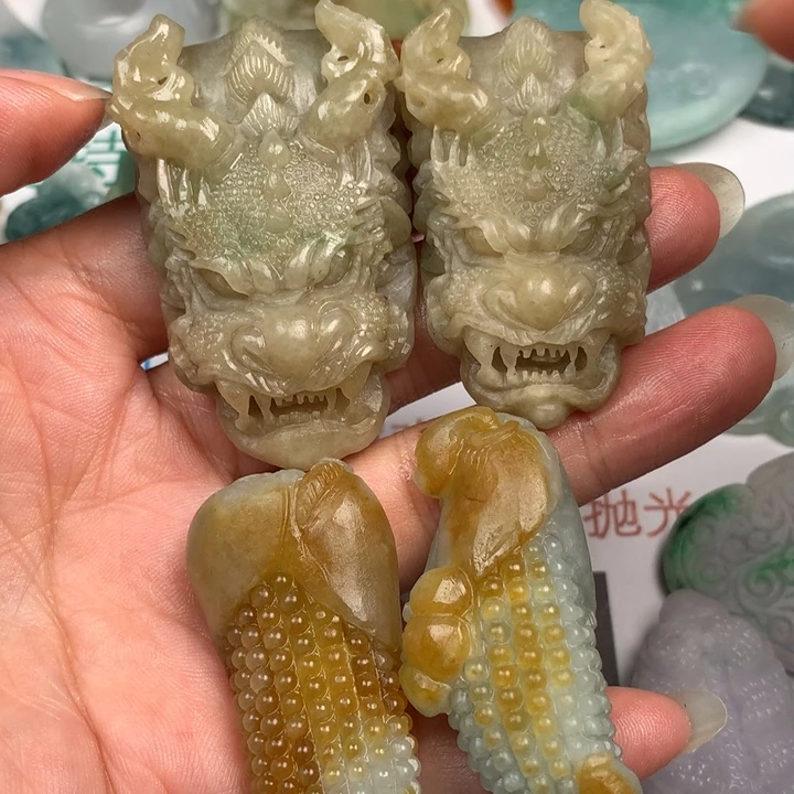 佩***7未镶嵌定制翡翠翡翠