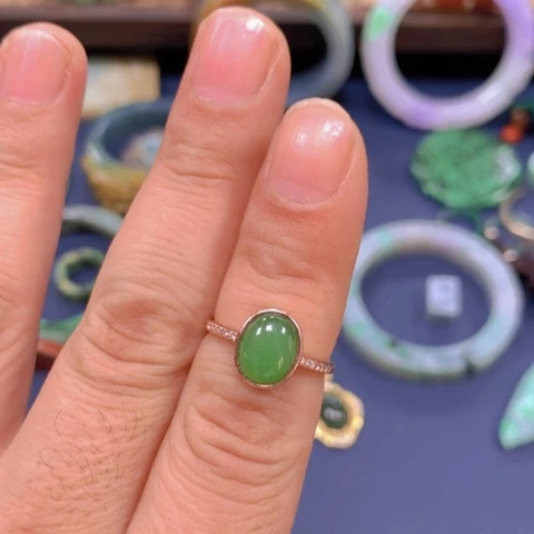 【闪购商品】翡翠颈饰未镶嵌翡翠