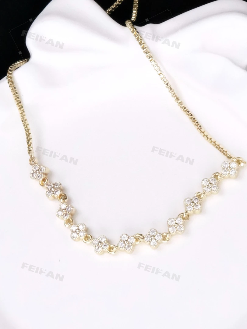 纯铜锆石手链 满钻亮闪闪小花手链轻奢百搭可叠戴小众设计时尚感