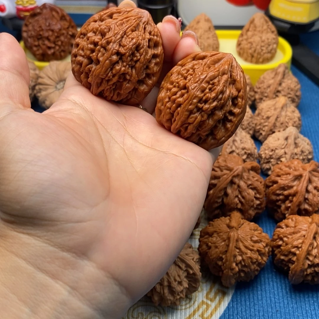 文玩核桃把件虎头王42