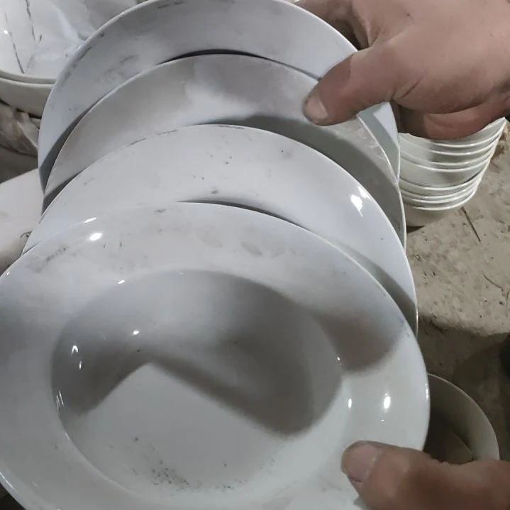 摆件陶瓷盘子碗啥都有