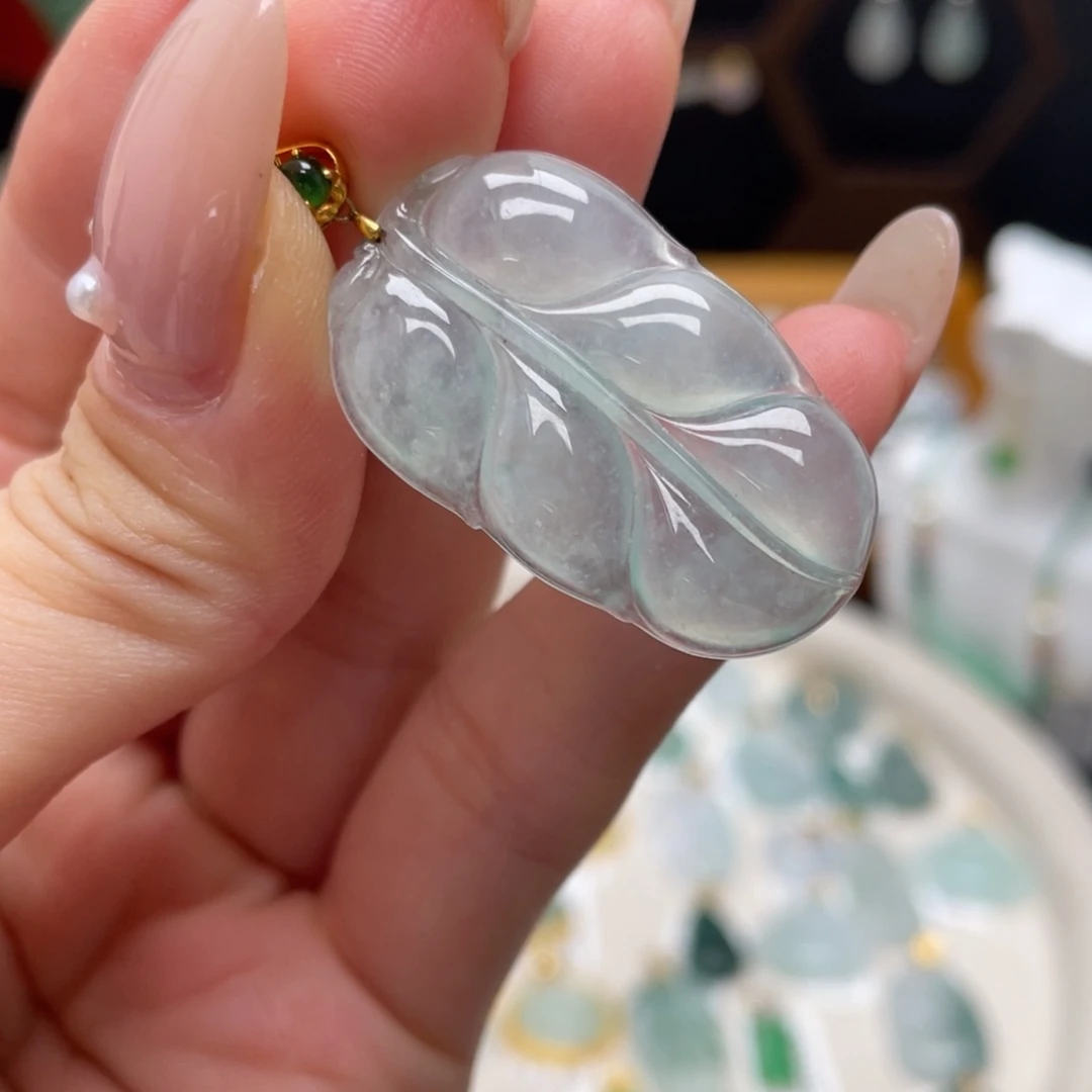 翡翠18K金镶嵌颈饰用*