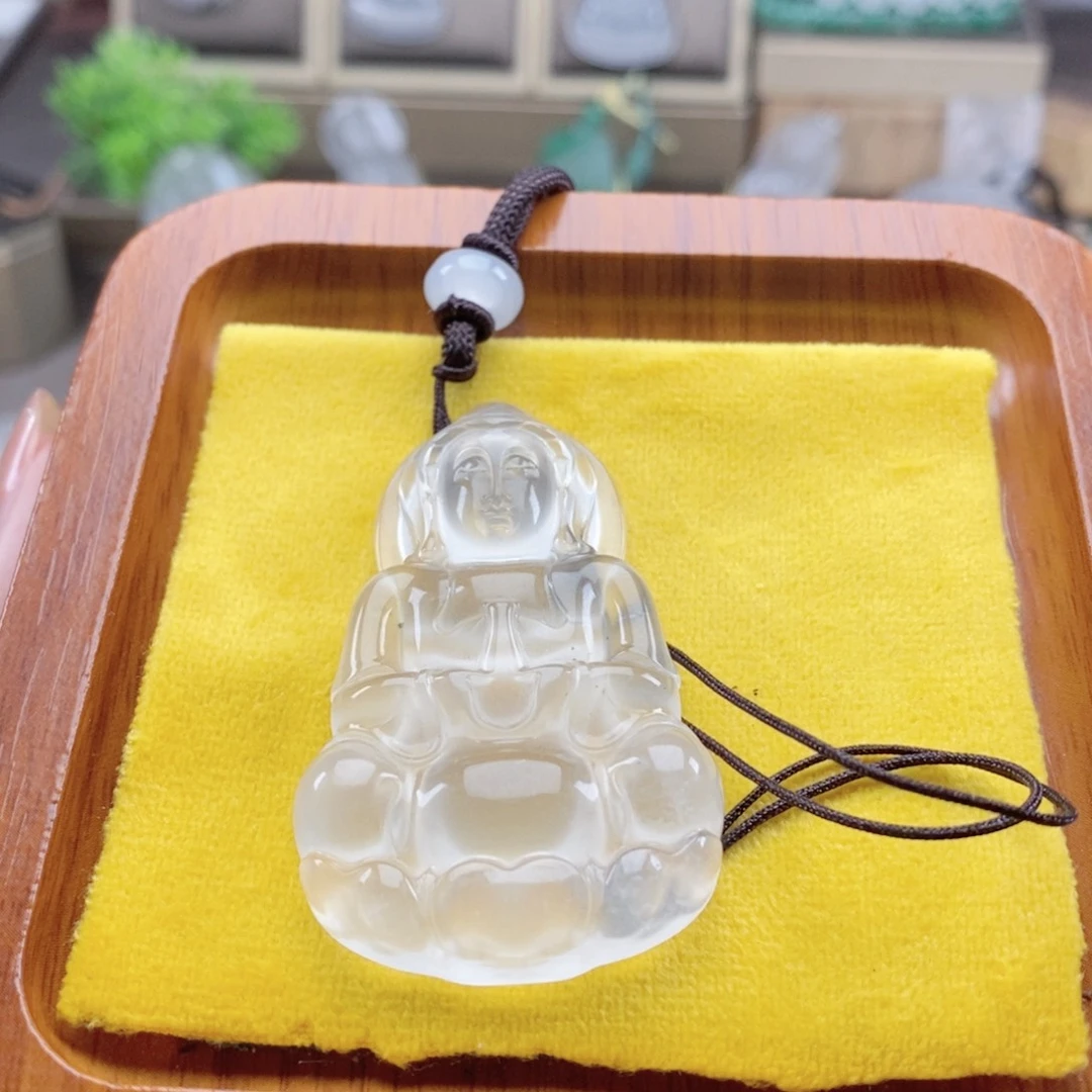石英岩玉天然玉石正装观音未镶嵌我****坑