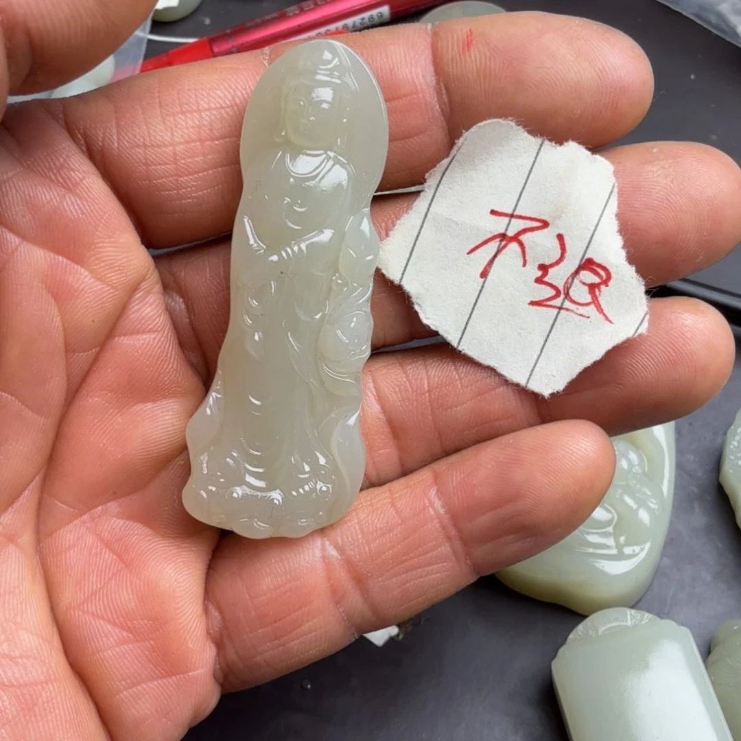 和田玉颈饰未镶嵌周*侠