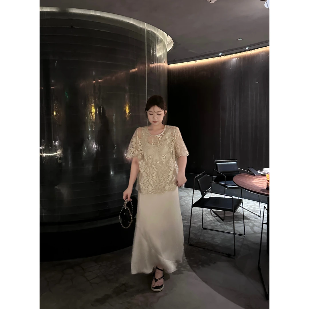 晶咕【琉璃花涧】时尚百搭镂空重工蕾丝衫+吊带连衣裙两件套