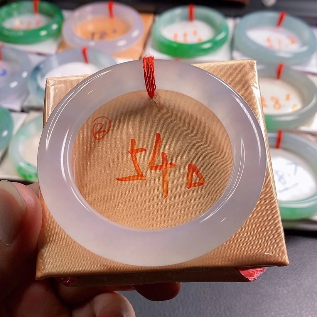 翡翠手镯未镶嵌2号链接