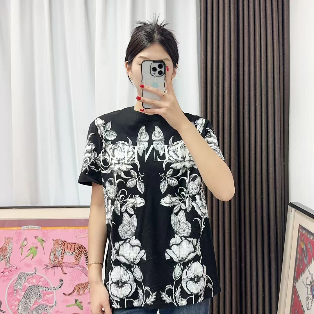 95新 Valentino/华伦天奴 纯棉短袖m码黑白/250827WYYBY17