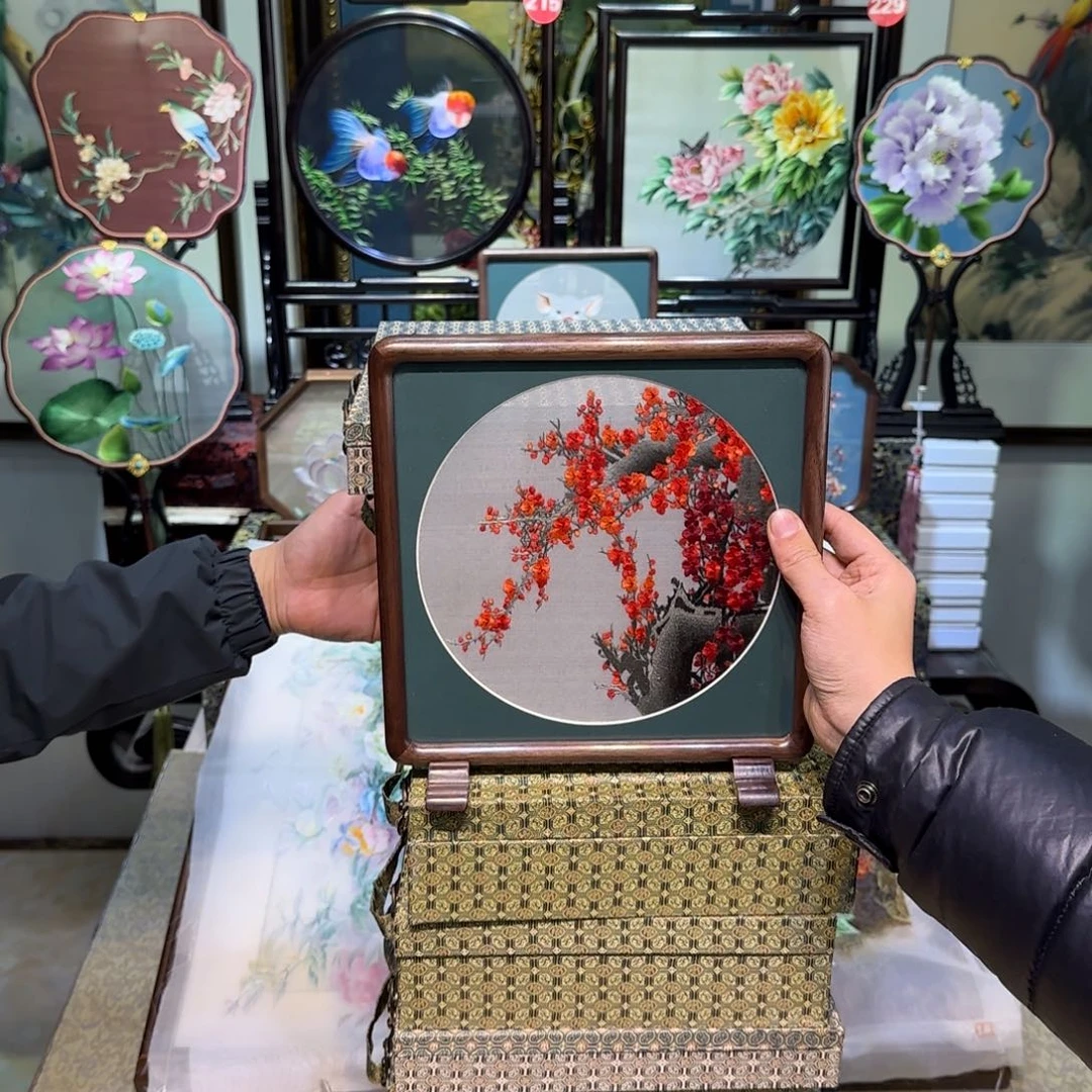 刺绣刺绣工艺精湛