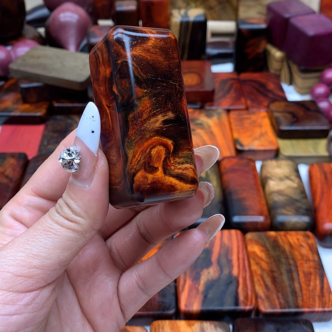 交趾黄檀（大红酸枝）骑***哥