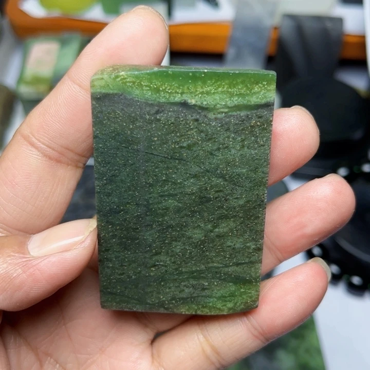 未镶嵌和田玉珠宝半成品