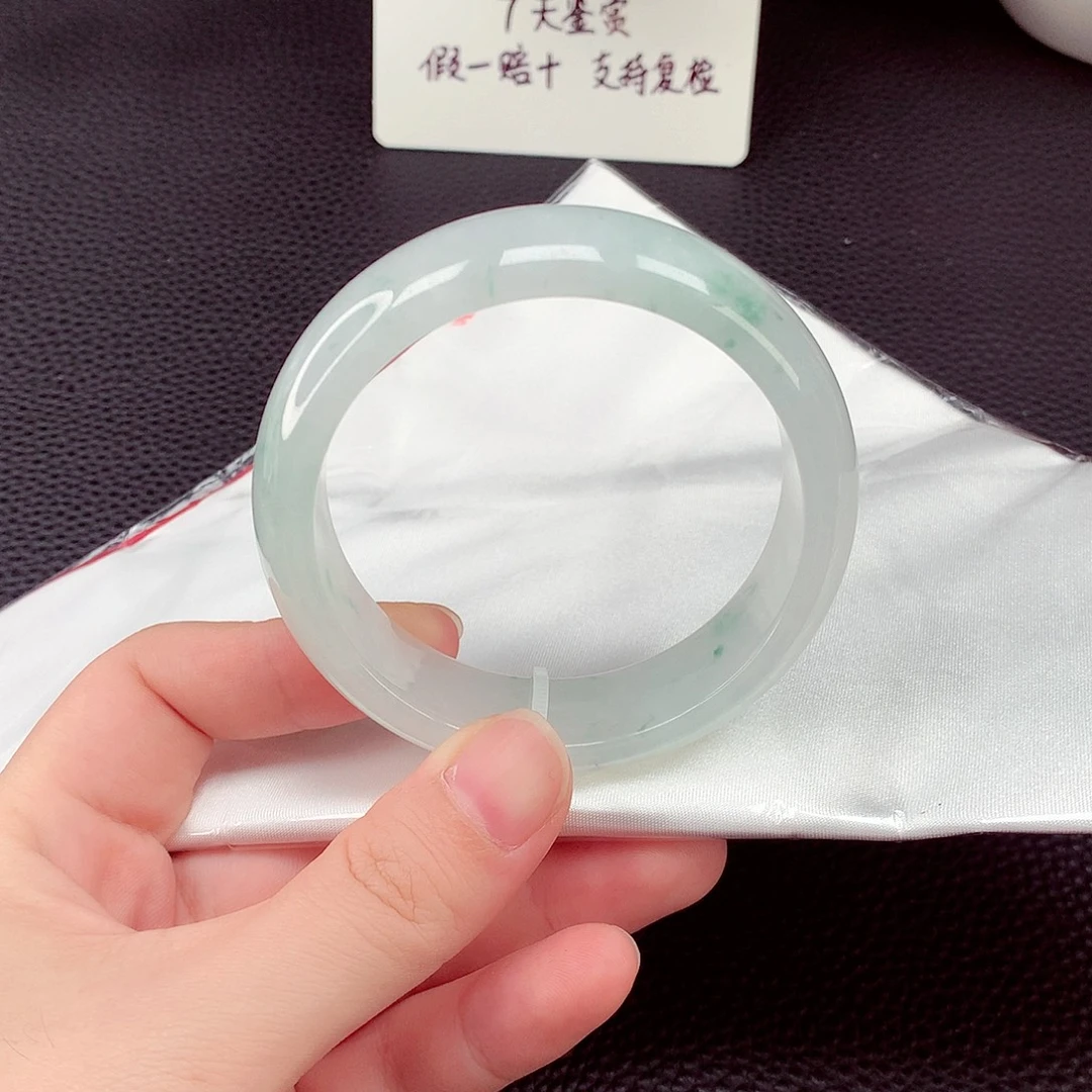 未镶嵌手镯翡翠翡翠