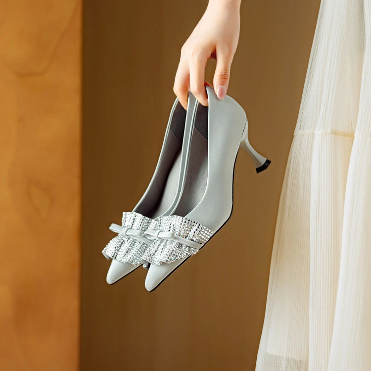 丝绸羊皮6.5cm～尖头亮片高跟舒适百搭一脚蹬时尚浅口单鞋秋季细跟