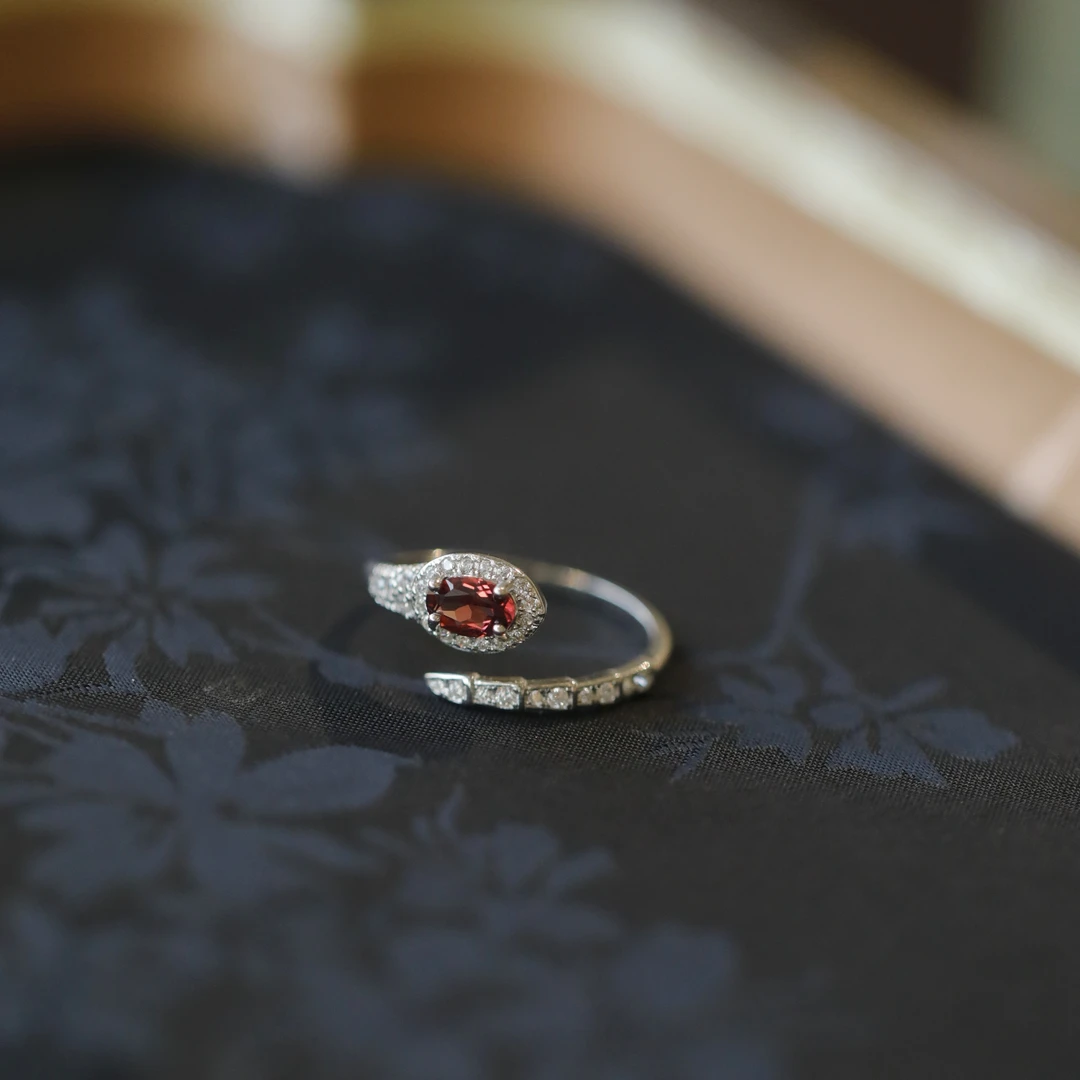 麦麦【灵蛇】天然石榴石 蛇形 戒指