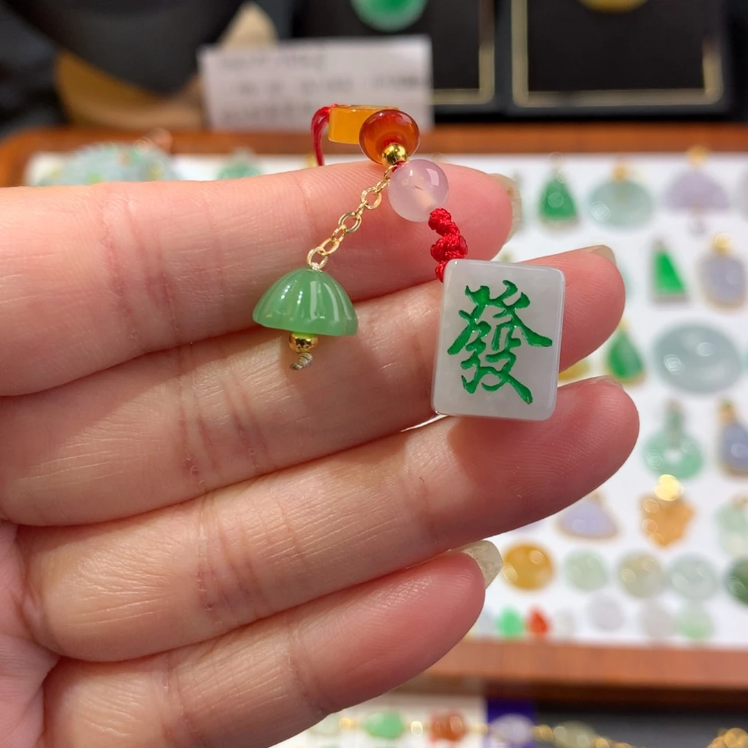 翡翠未镶嵌颈饰翡翠吊坠的未镶嵌