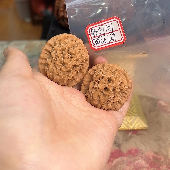 文玩核桃把件非嫁接马老四