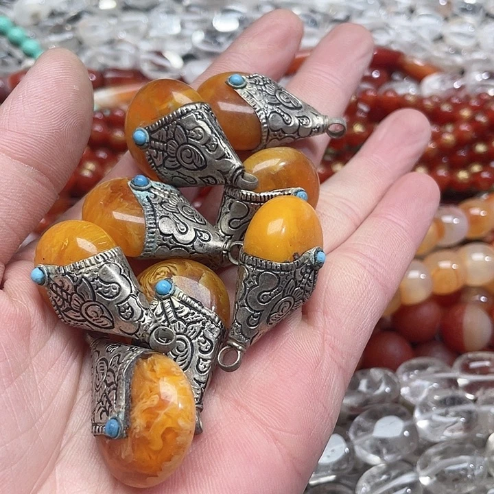 玛瑙/玉髓珠宝半成品未镶嵌2个尼泊尔吊坠